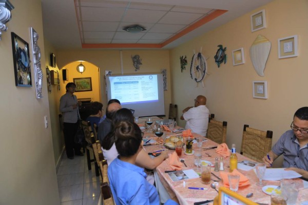 Oncólogos conocen sobre avances en tratamiento del cáncer