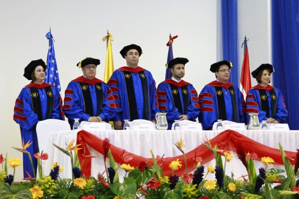 Graduación UNITEC 2014