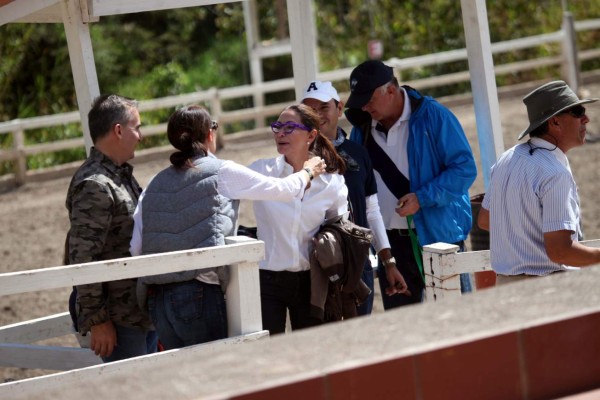 Norma Regina de Callejas vuelve a la luz