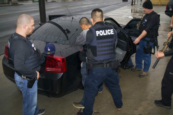 EEUU: Ofrecen premios a quienes denuncien a inmigrantes en Florida y Texas