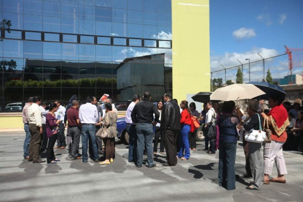 Extrabajadores del Inprema exigen reintegro