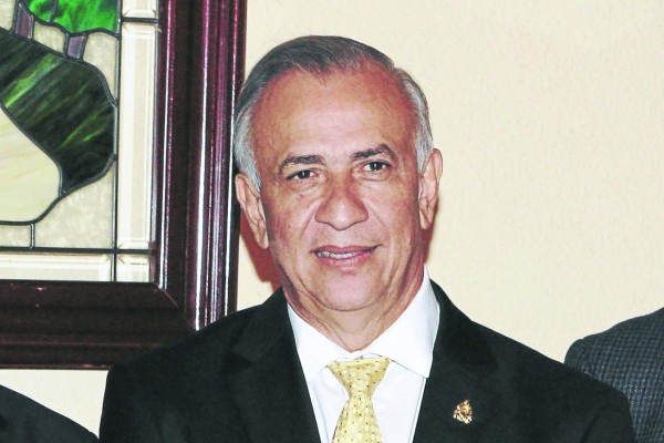 Mauricio Oliva: 'Honduras necesita repotenciarse”