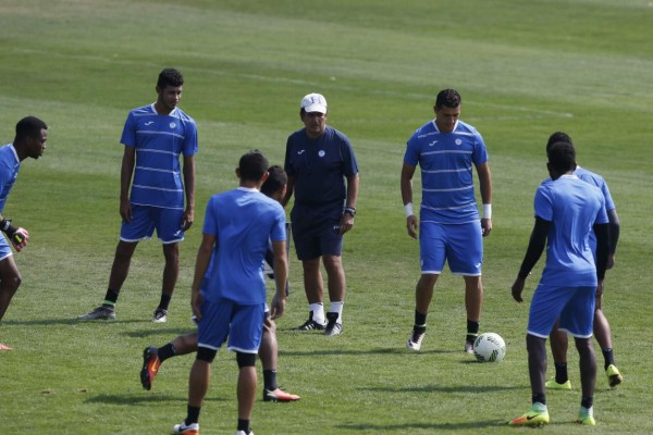 Pinto prepara varios cambios para enfrentar a Nigeria