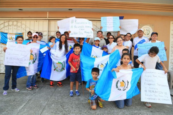 Guatemaltecos en Honduras protestan contra su gobierno