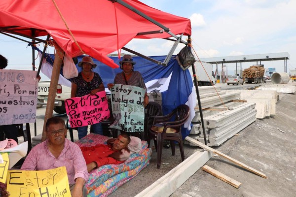 Sin atraso construcción de casetas de peaje; grupo continúa con protesta