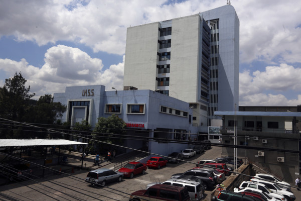 Fiscalía acusa a 15 exdirectivos del Seguros Social de Honduras