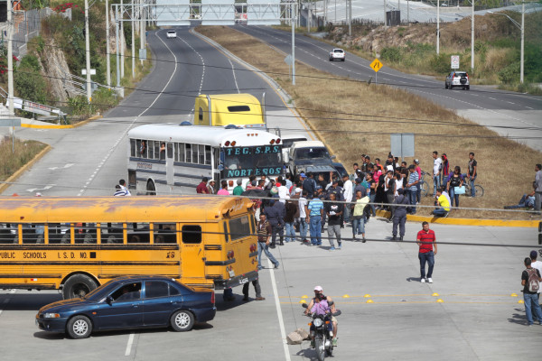 Congreso de Honduras ahora va por regulación en venta de chips