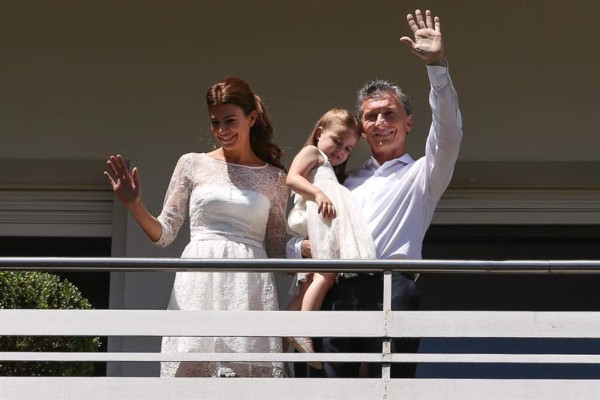 Macri jura como presidente de Argentina
