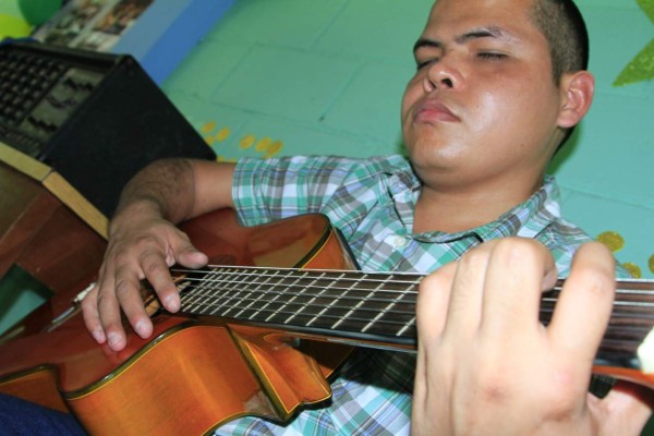 No videntes de la Luis Braile cierran periodo escolar 2014