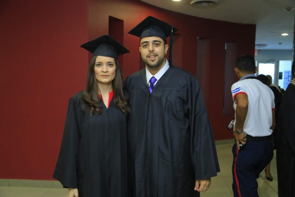 Unitec celebra su primera graduación del año