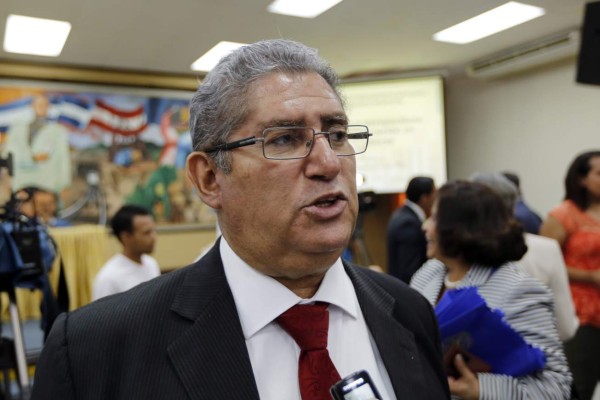 Pedagógica becará a estudiantes de Técnica Industrial