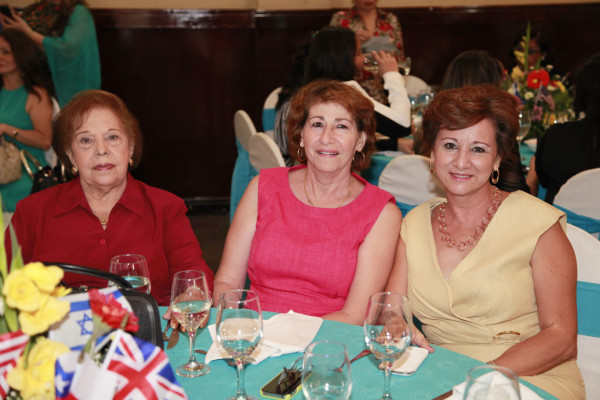 El enfoque es el altruismo total