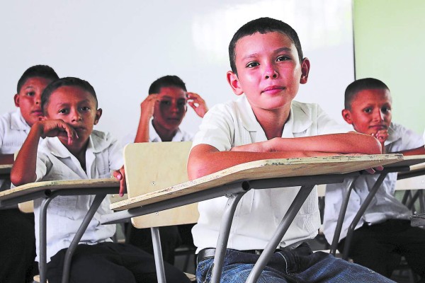 Educación empezará año lectivo cargado de retos y pendientes