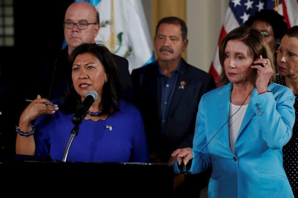 Congresista Norma Torres llora por la salida de la CICIG y pide al pueblo apoyo