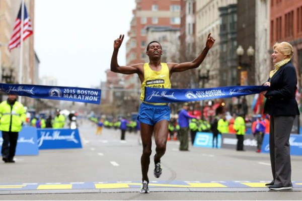 Viva la experiencia de la maratón: Prepárese e hidratándose para llegar a la meta