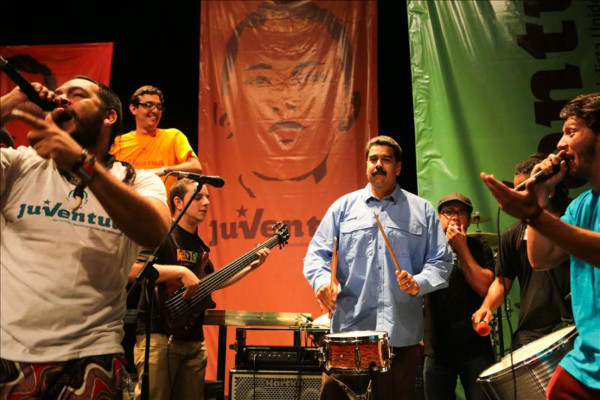 Maduro dice pidió a Santos apoyo para garantizar el abastecimiento en Venezuela