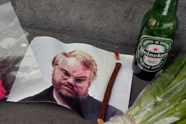 ¿Le inventan romance gay a Philip Seymour Hoffman?