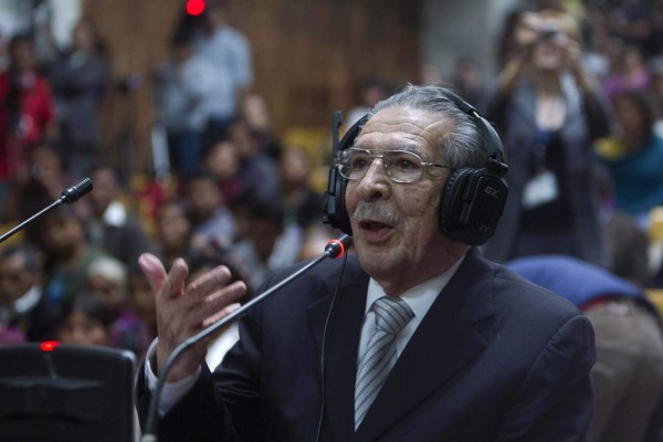 Tribunal que juzga a Ríos Montt viaja a pueblo maya para escuchar testigos