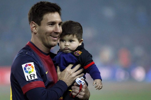 Video de Messi jugando con Thiago se vuelve viral en las redes