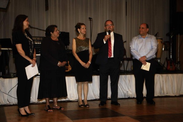 Hermandad educativa navideña de la Escuela Internacional Sampedrana