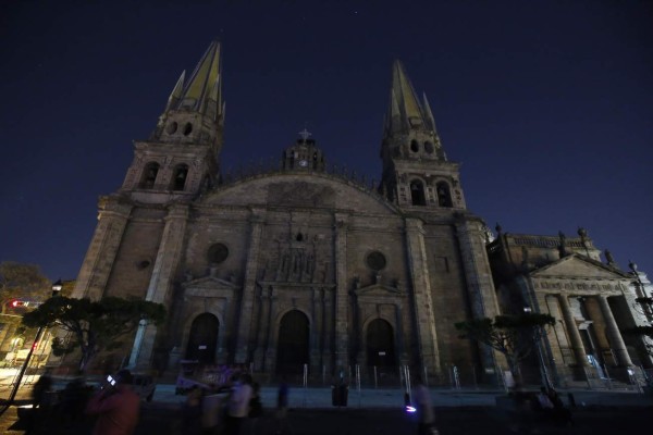 Fotos: La Hora del Planeta deja a oscuras a grandes ciudades