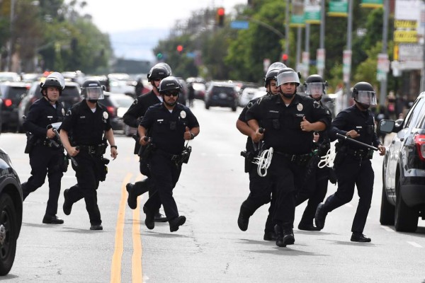 Sindicato policial en EEUU acusa a políticos y prensa de denigrar a agentes