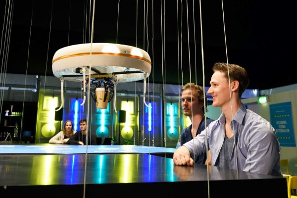 Abren el primer 'dron café” del mundo