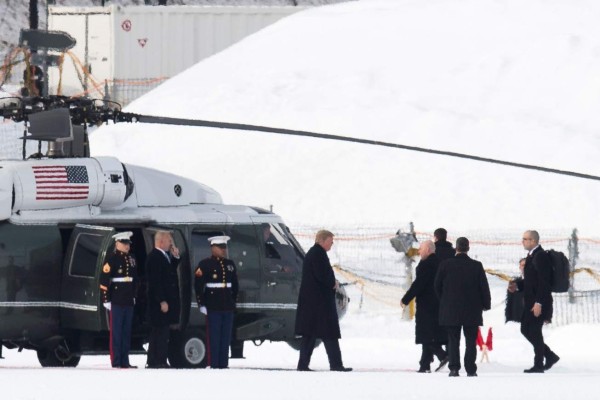Trump llega a Suiza para participar en el Foro de Davos