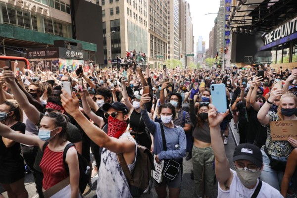 Nueva York: Miles vuelven a tomar las calles en otra jornada de protestas