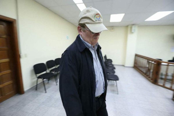 Exviceministro del FHIS es absuelto por delito de pornografía infantil