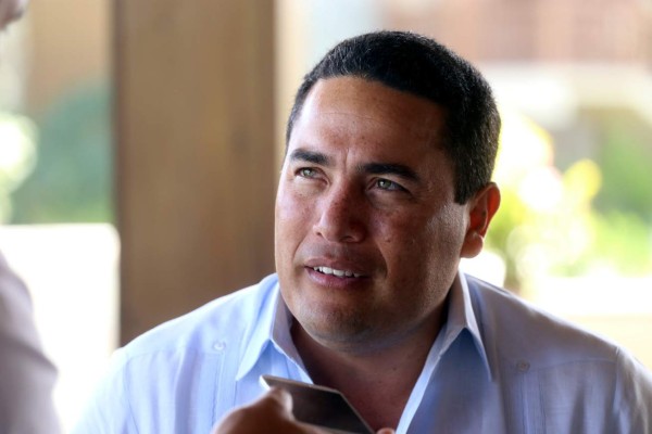 Aeropuerto de Tela estará listo en dos meses