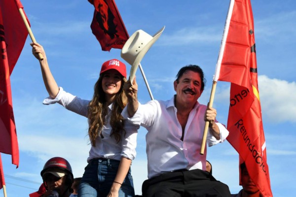 Seguidores de Libre marchan en la capital