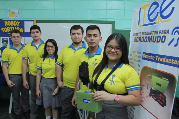 Estudiantes presentan innovadores proyectos