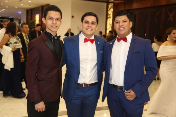 Denis Banegas, Leo Altamirano y Will Barahona.