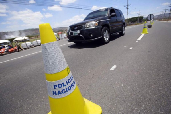 Hondureños continúan regresando a sus hogares