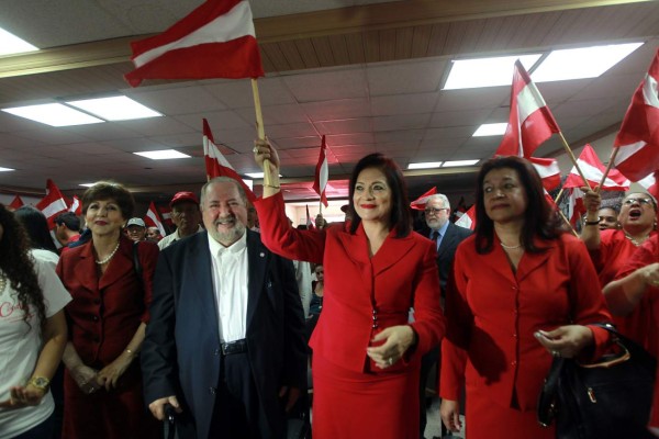 Carolina Echeverría también busca la Presidencia por el Partido Liberal