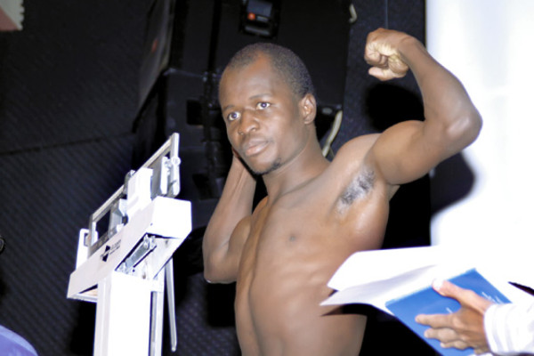 'El Muñeco' González a la Arena México