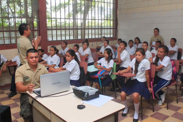 Buscan alejar a miles de jóvenes de las drogas