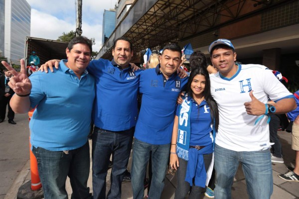 'Hoy les metemos 3-0', advierten hinchas catrachos a los franceses