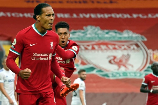 Liverpool se estrena con sufrido triunfo en un partido 'loco' ante el Leeds United de Bielsa