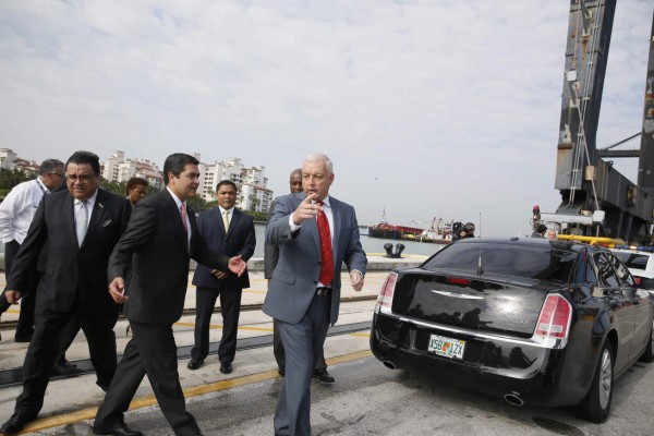 Acuerdan alianza comercial entre puertos de Miami y Honduras