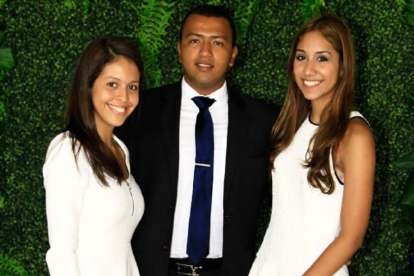 Alumnos de la EIS celebran misa de acción de gracias