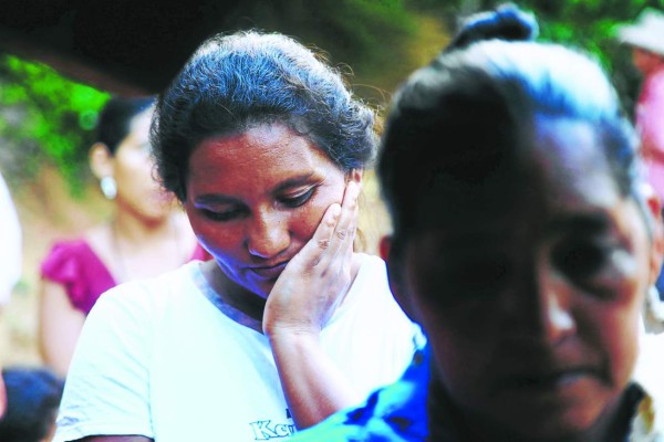 En extrema pobreza viven los 8 mineros hondureños soterrados