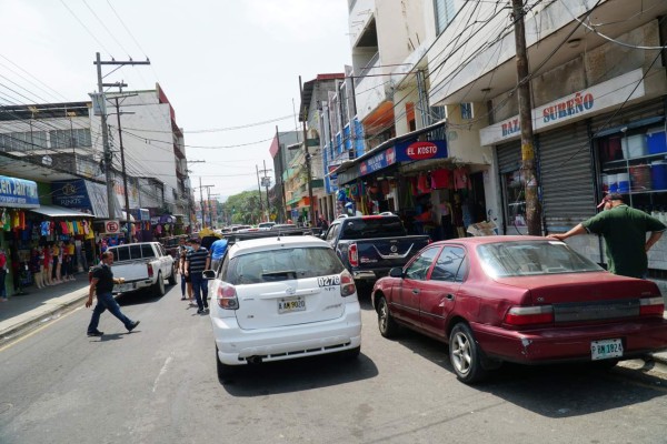 Anuncian regreso de las grúas por desorden vehicular en el centro