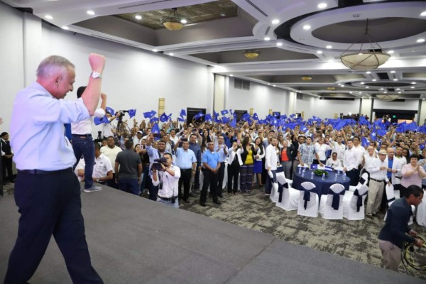 Mauricio Oliva lidera encuentro del Partido Nacional llamado 'Juntos Podemos'