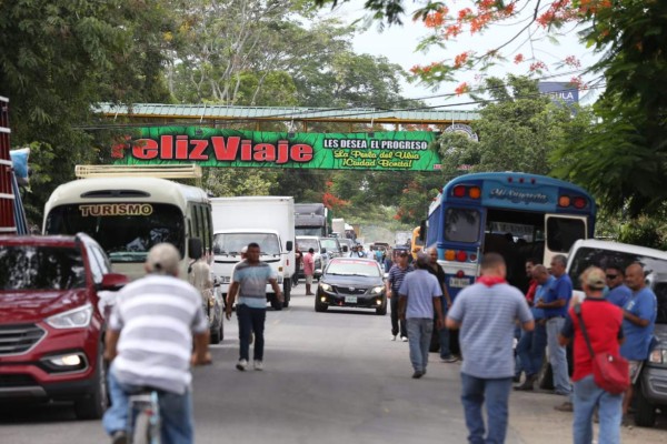 Interrumpido el paso entre El Progreso y Tela