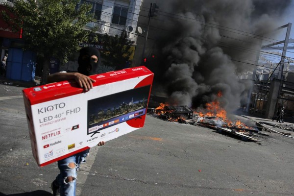 Violentas protestas en Chile dejan ya 15 muertos