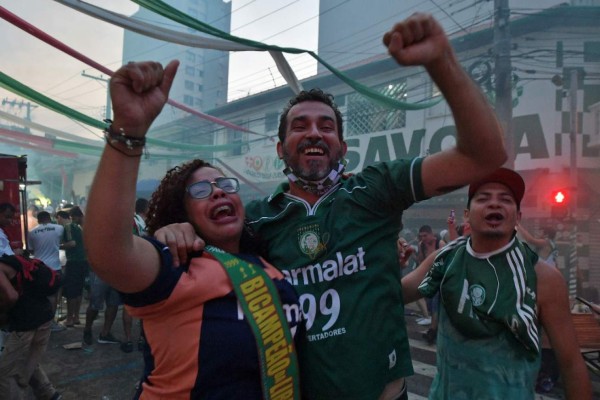 Aficionados del Palmeiras ignoran confinamiento y celebraciones terminan en tragedia
