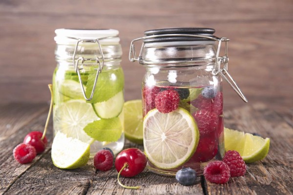 Aguas saborizadas, refrescan y son saludables