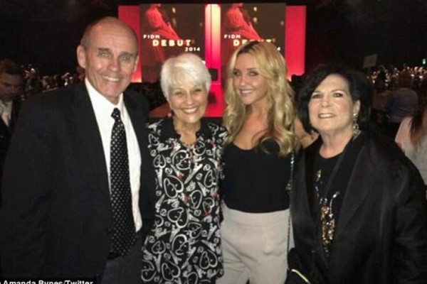 Amanda Bynes afirma que no es esquizofrénica